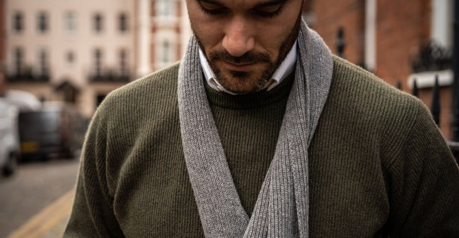 Cashmere knitted scarf and knitted jumper