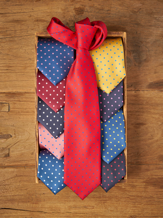 Medium Spot Silk Tie in Navy and Pink