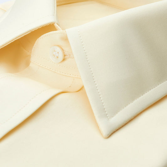 Forward Collar detail on Budd Classic Fit Swiss Poplin Shirt in Cream